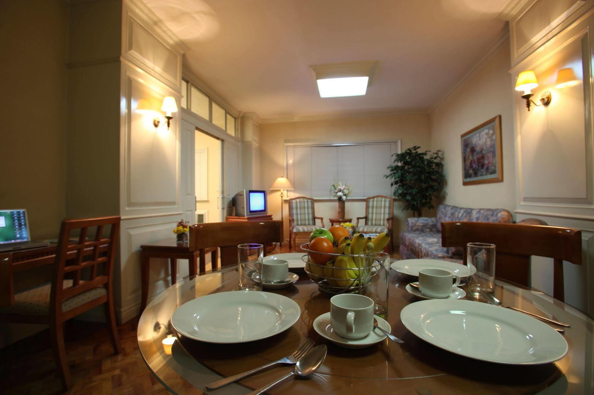Sunny Bay Suites Манила Екстериор снимка